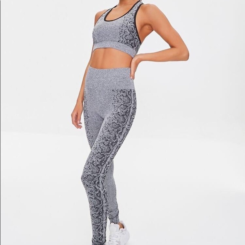 Forever 21 Gray Snake Print Leggings